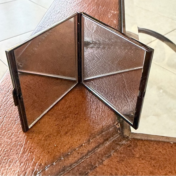 Square mirror - Picture 1 of 7